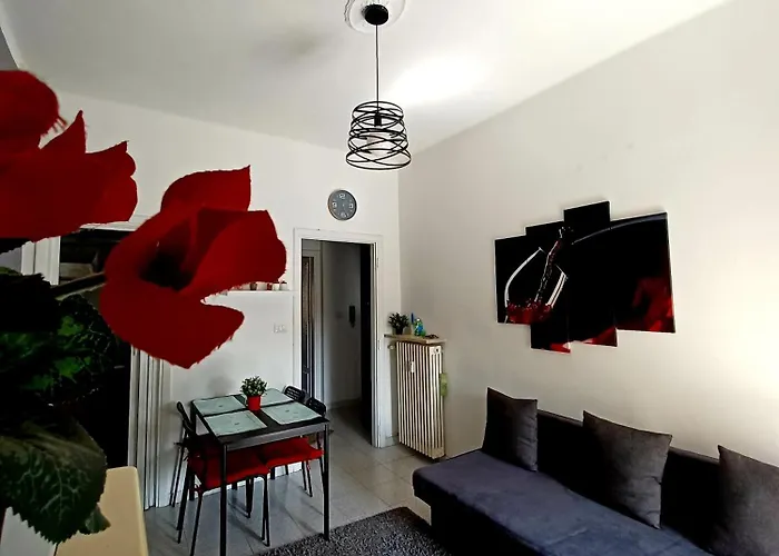 Intero Appartamento Luminoso E Accogliente !